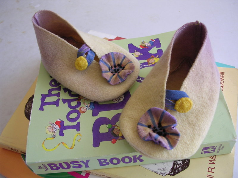 Yo_yo_felted_wool_booties