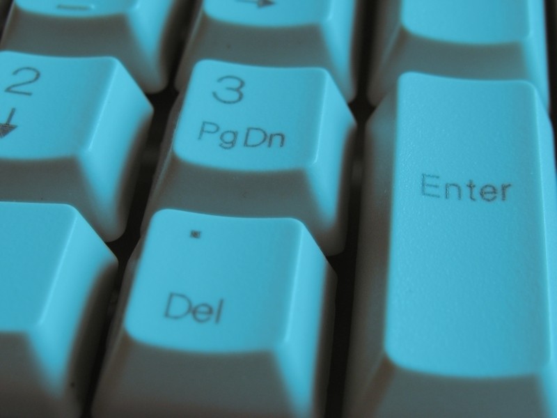 Computer_keyboard_aqua_2