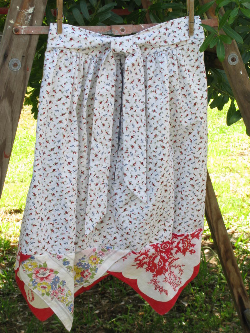 Apron_skirt_back_view_2 Apron_skirt_back_view_2