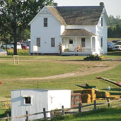 Cooks car at Rollag cropped