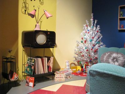 Mn history ctr 1950s living room