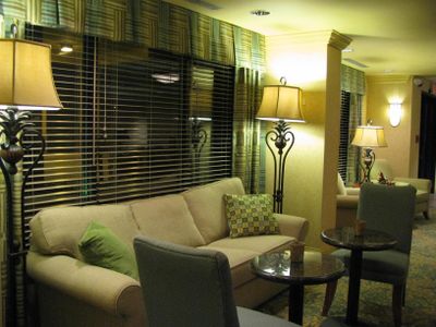 Hampton mount vernon il lobby