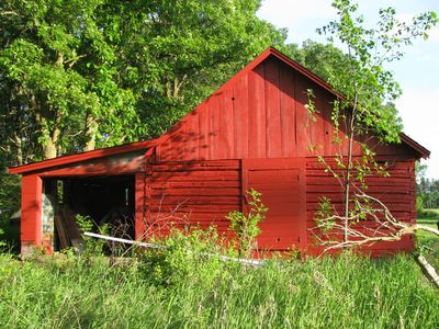 Barn back