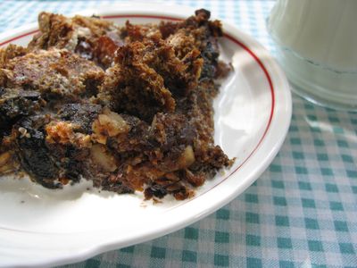 Dried fruit breakfast bread pudding
