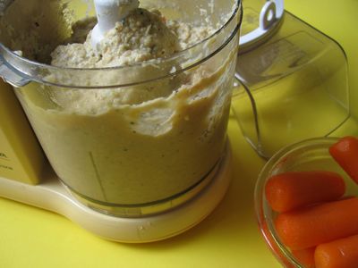 Homemade hummus Homemade hummus