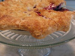 Apple blueberry pie