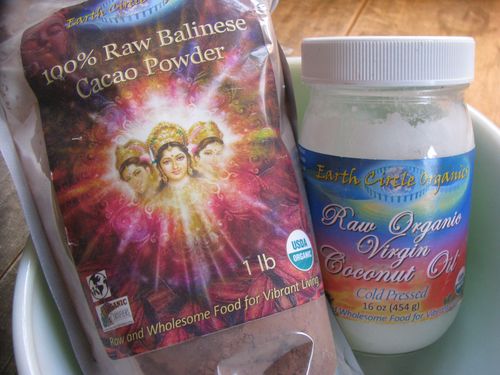 Earth circle cocoa powder coconut oil