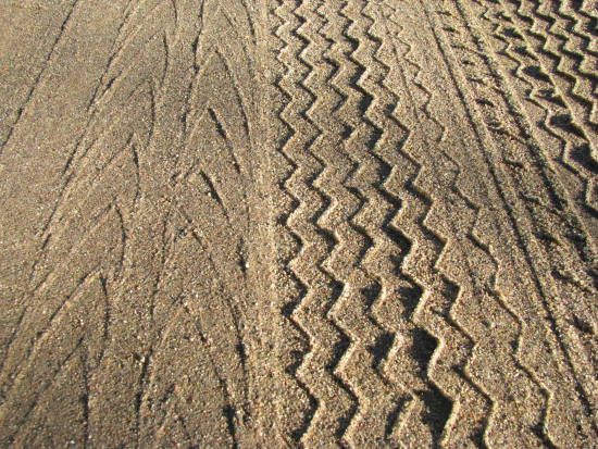 Tire treads Tire treads